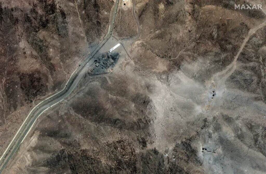 Një imazh satelitor tregon dëme në objektin e pasurimit të uraniumit në Fordow, Iran, pas sulmeve ajrore të SHBA-së më 22 qershor.